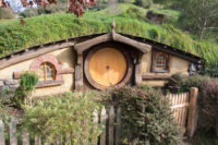 A Tour of Hobbiton - Movie Set Tour 2017