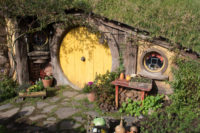 A Tour of Hobbiton - Movie Set Tour 2017