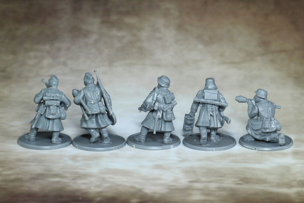 BOLT ACTION GERMAN GRENADIERS IN WINTER CLOTHING 28MM 1/56 WARLORD GAMES 