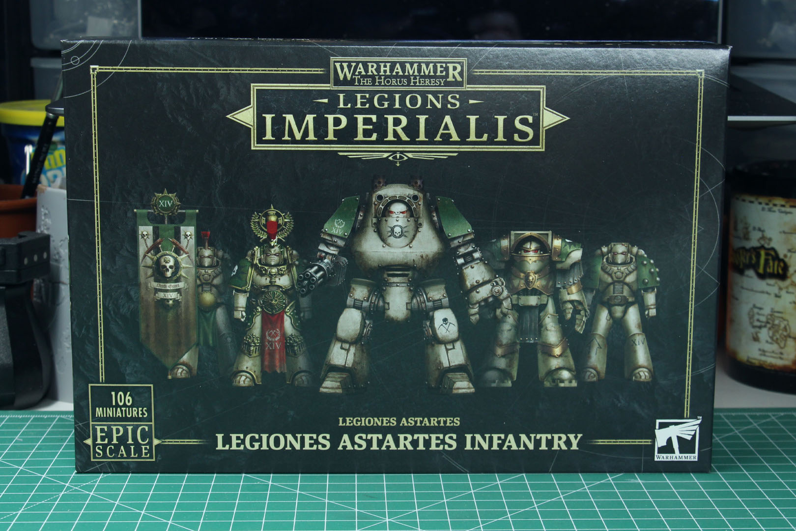 Warhammer: The Horus Heresy – Legiones Astartes: Legion Drop Pod, Kit Plastica 89 Pezzi, Porte Apribili