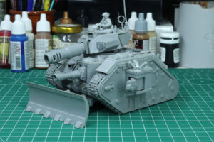 Warhammer 40,000 - Retro Terrain Leman Russ Tank Wreck