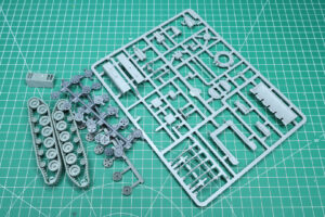 Warhammer 40,000 - Retro Terrain Leman Russ Tank Wreck