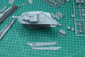 Warhammer 40,000 - Retro Terrain Leman Russ Tank Wreck