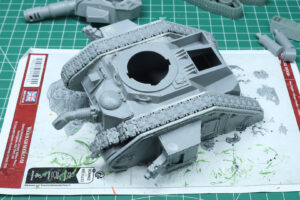 Warhammer 40,000 - Retro Terrain Leman Russ Tank Wreck