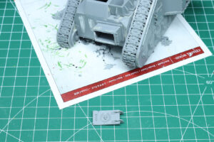 Warhammer 40,000 - Retro Terrain Leman Russ Tank Wreck